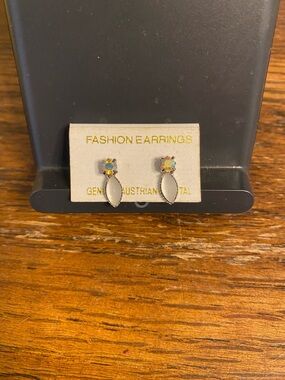 White Teardrop & Iridescent Crystal Studs